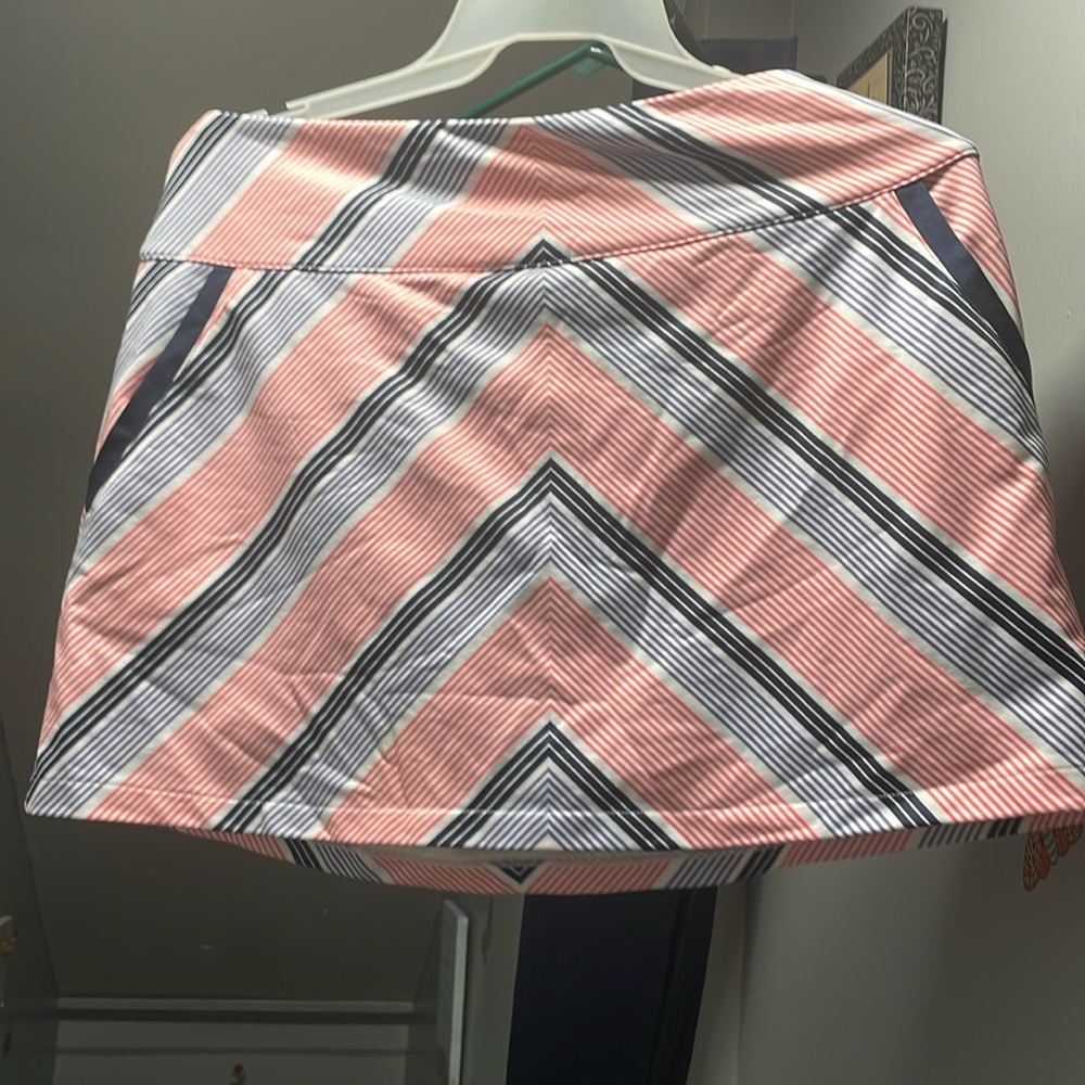 Very cute golf skort.